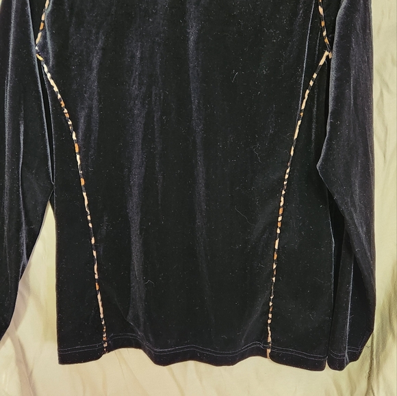 Coldwater Creek velvet zippered jacket animal print trim in a sz medium - Picture 4 of 5